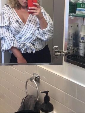 Striped Tie-Front Crop Top - White & Blue